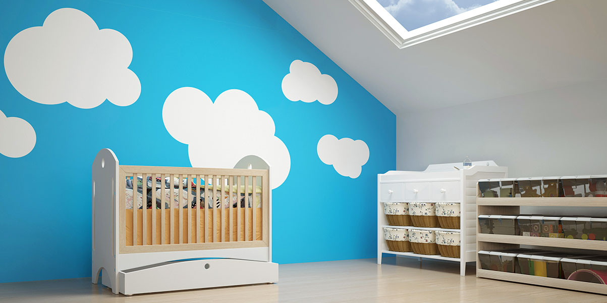 Ein Kinderzimmer unterhalb einer Dachschräge ist mehr als nur ein Schlafplatz – es bietet dem Kind Raum für Träume, Abenteuer und Wachstum.